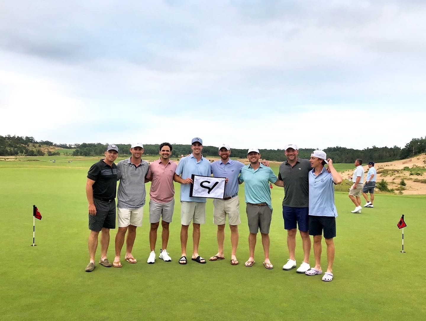 Ve con tus amigos a los mejores campos de golf